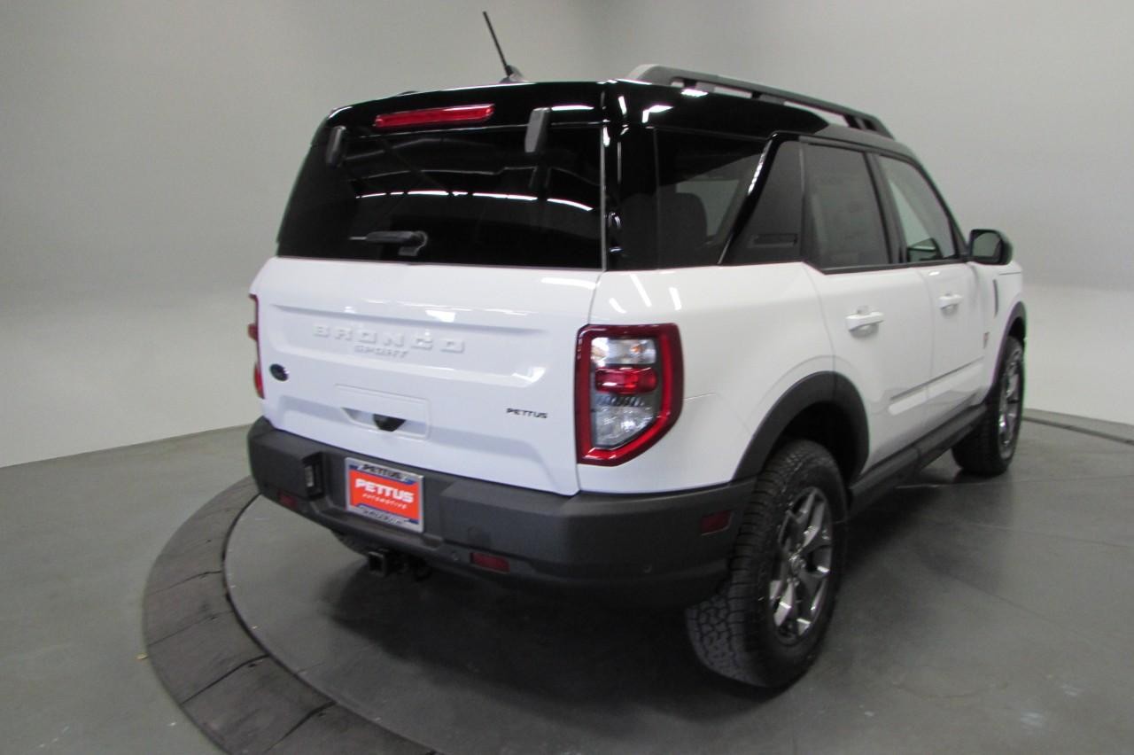 2024 Ox White Ford Bronco Sport Badlands 4X4 SUV