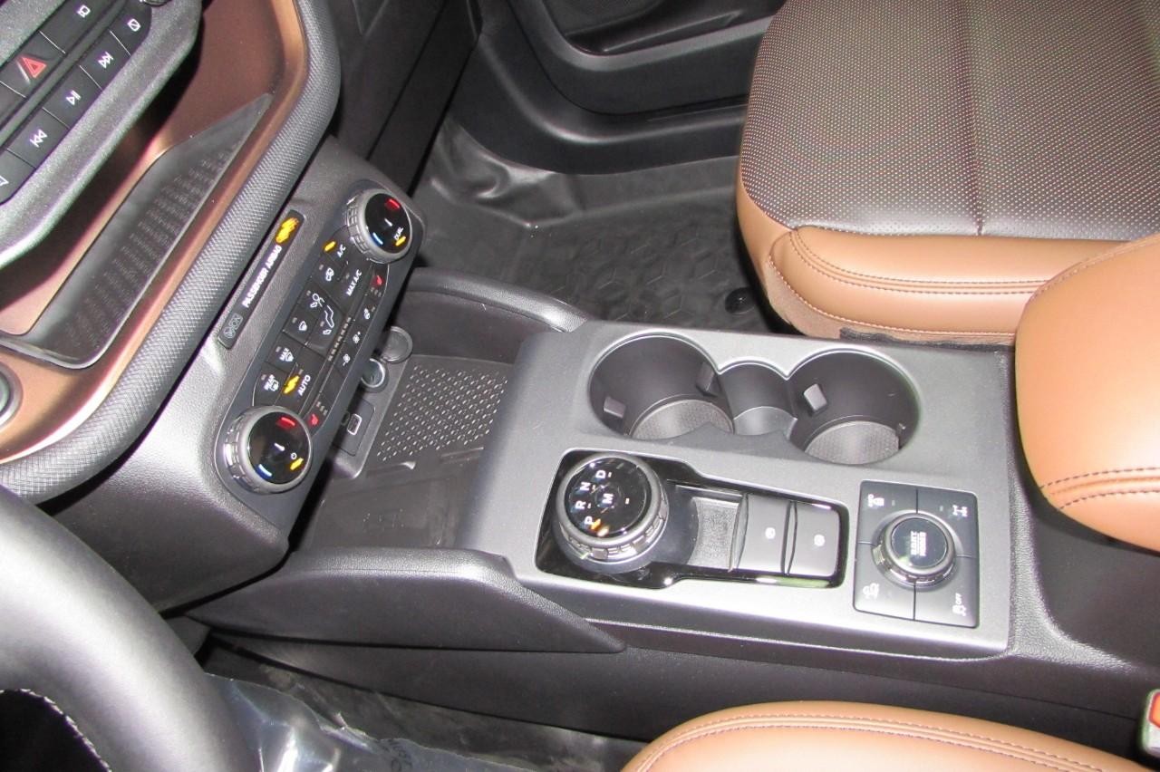2024 Ox White Ford Bronco Sport Badlands 4X4 SUV