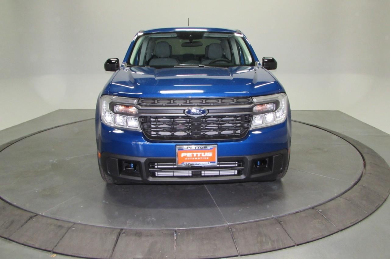 2024 Atlas Blue Metallic Ford Maverick XLT AWD Truck