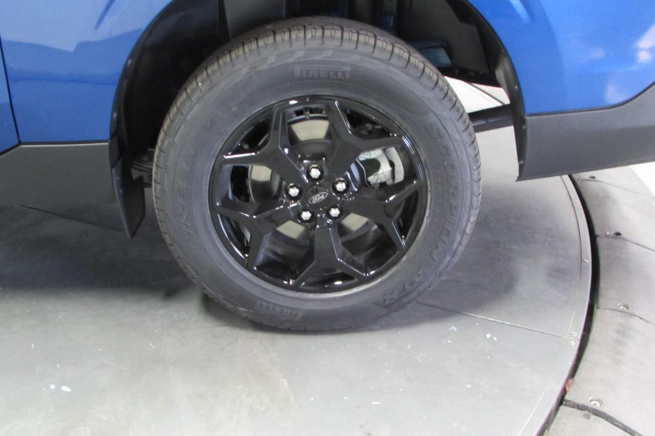 2024 Atlas Blue Metallic Ford Maverick XLT AWD Truck
