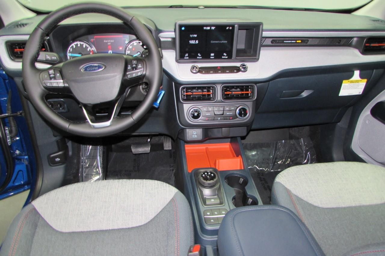 2024 Atlas Blue Metallic Ford Maverick XLT AWD Truck