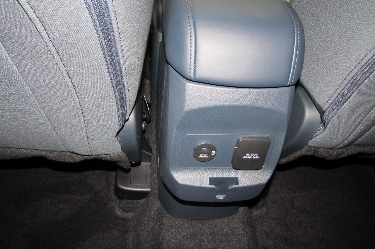2024 Atlas Blue Metallic Ford Maverick XLT AWD Truck