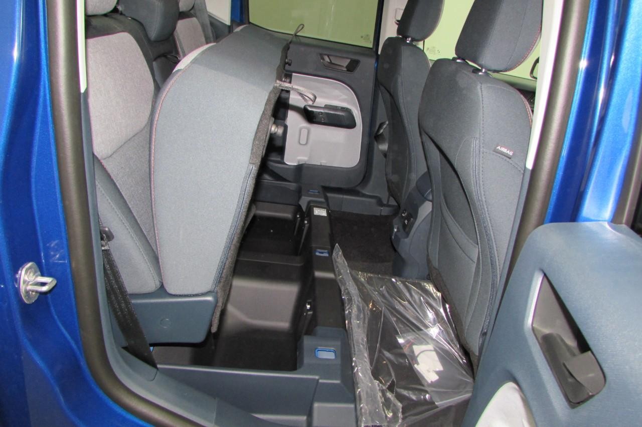 2024 Atlas Blue Metallic Ford Maverick XLT AWD Truck