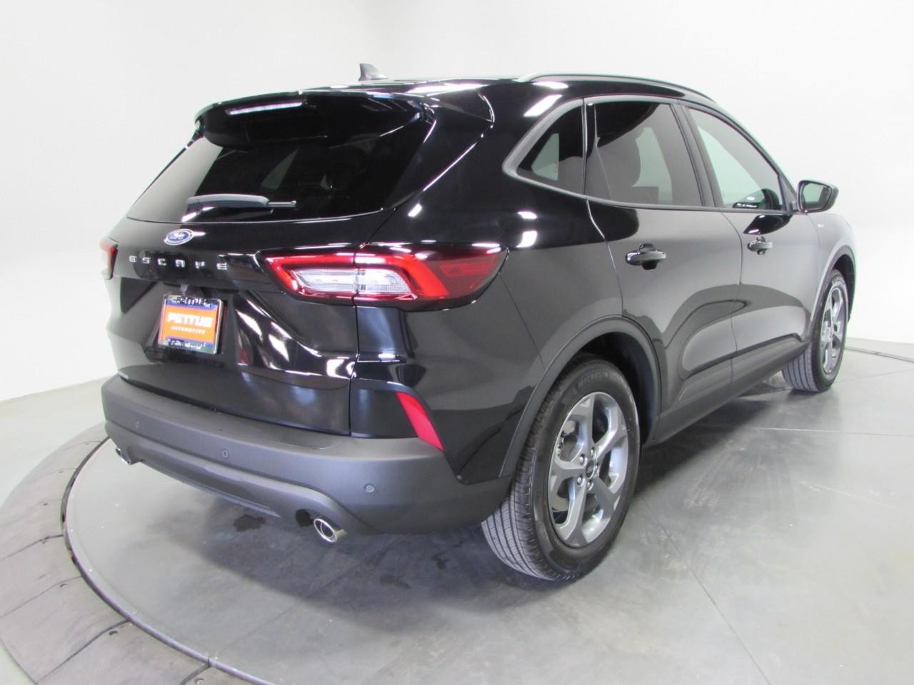2025 Agate Black Metallic Ford Escape ST-Line FWD SUV