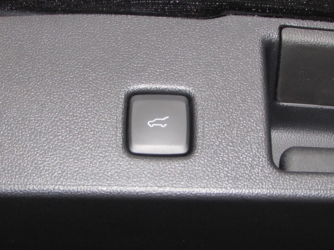 2025 Agate Black Metallic Ford Escape ST-Line FWD SUV