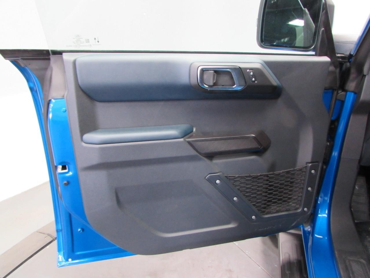 2024 Velo Blue Ford Bronco Outer Banks 4X4 SUV