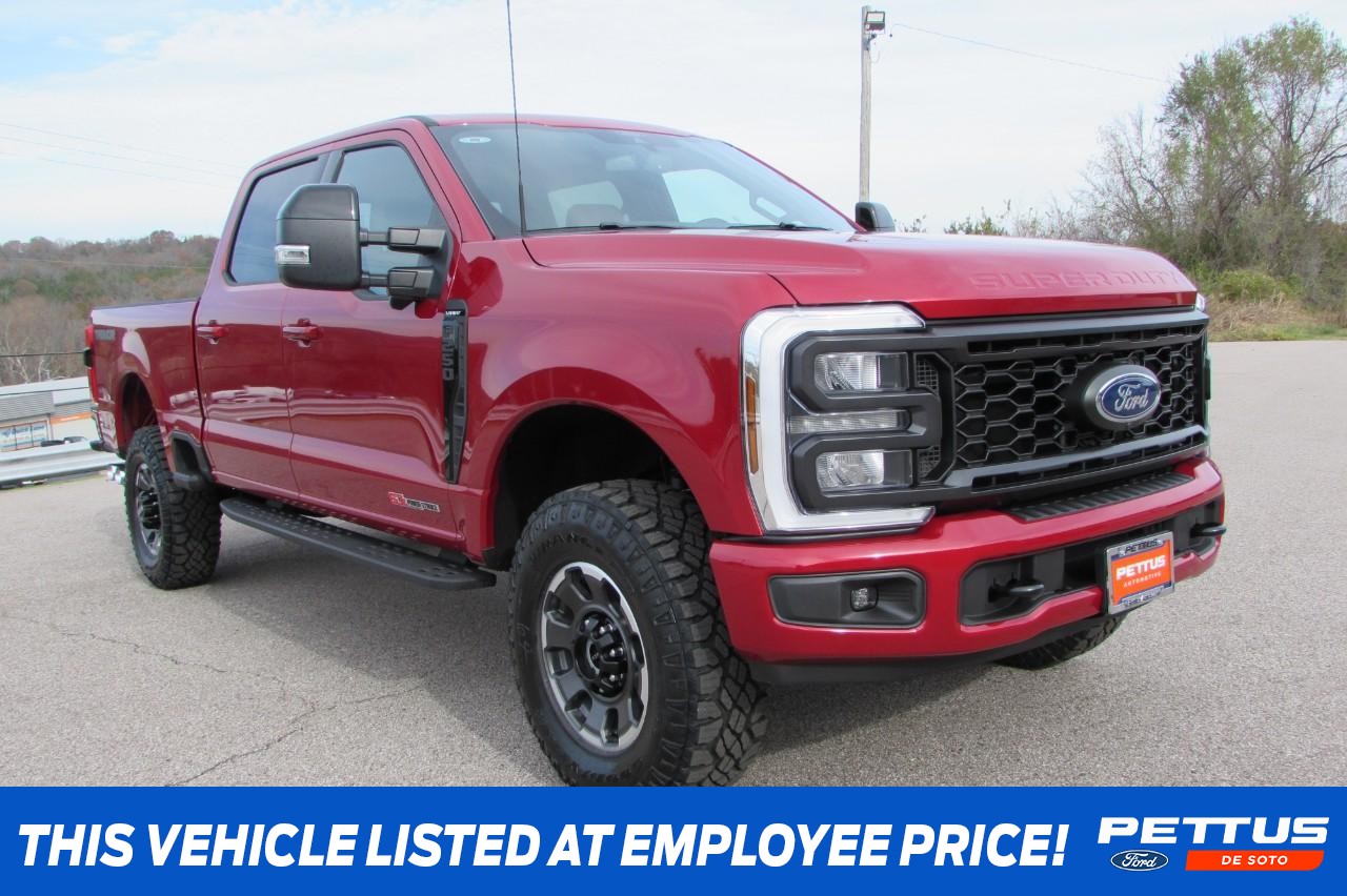 2024 Rapid Red Metallic Tinted Clearcoat Ford Super Duty F-250 SRW Lariat 4X4 Truck