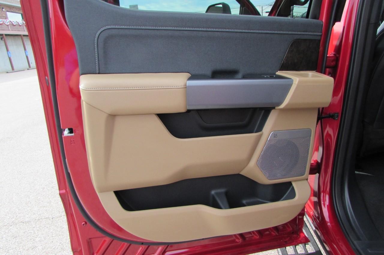 2024 Rapid Red Metallic Tinted Clearcoat Ford Super Duty F-250 SRW Lariat 4X4 Truck
