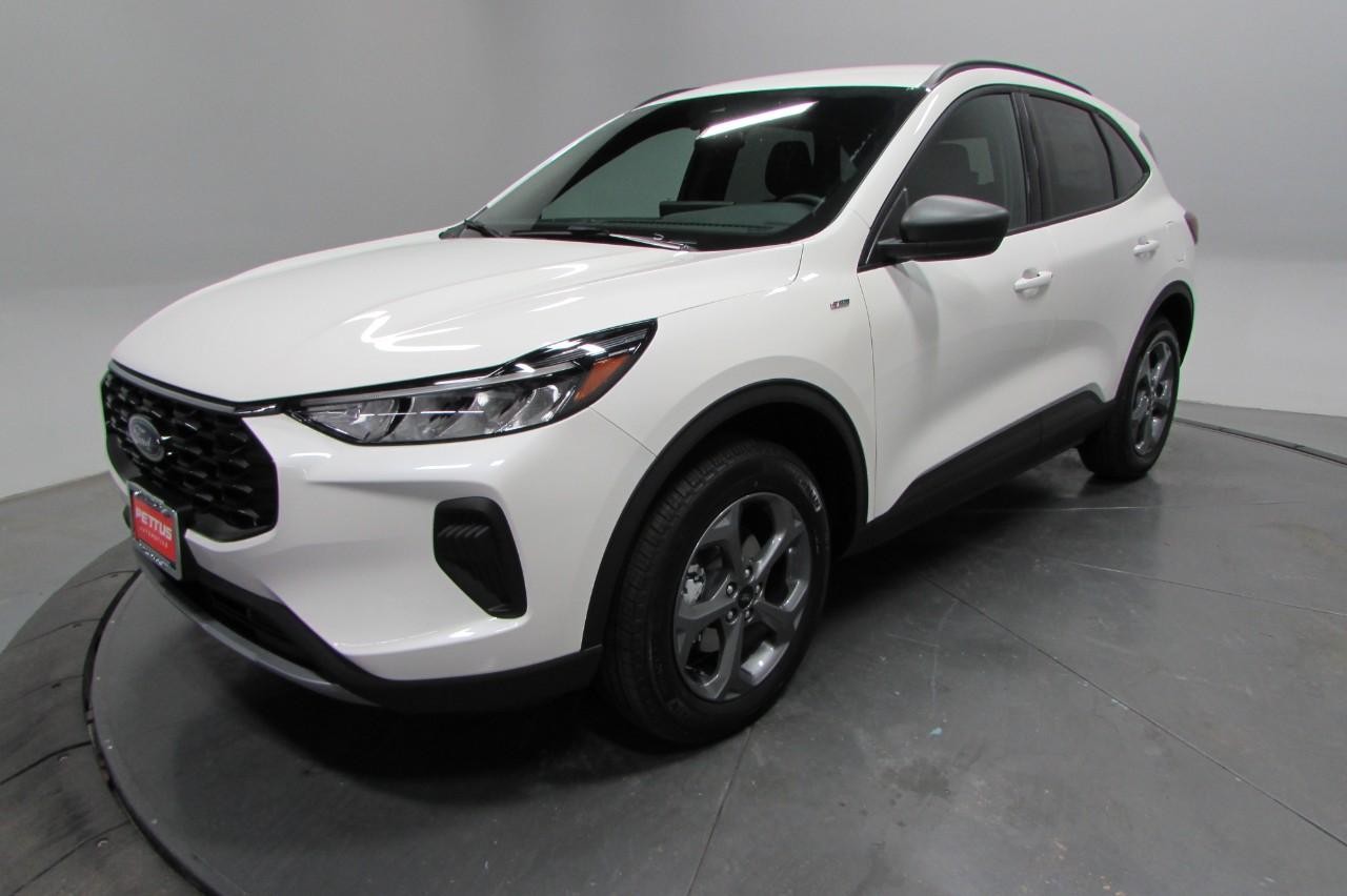 2025 Star White Metallic Tri-Coat Ford Escape ST-Line AWD SUV
