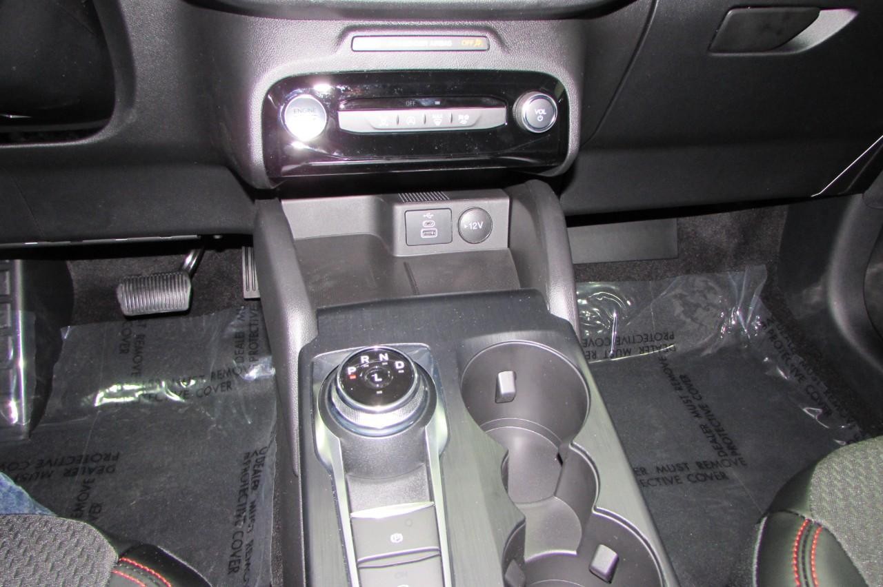 2025 Star White Metallic Tri-Coat Ford Escape ST-Line AWD SUV