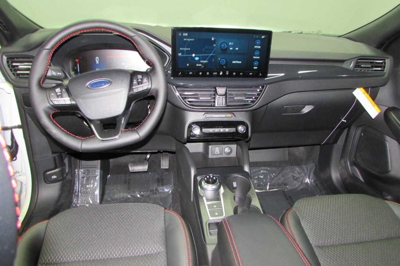 2025 Star White Metallic Tri-Coat Ford Escape ST-Line AWD SUV