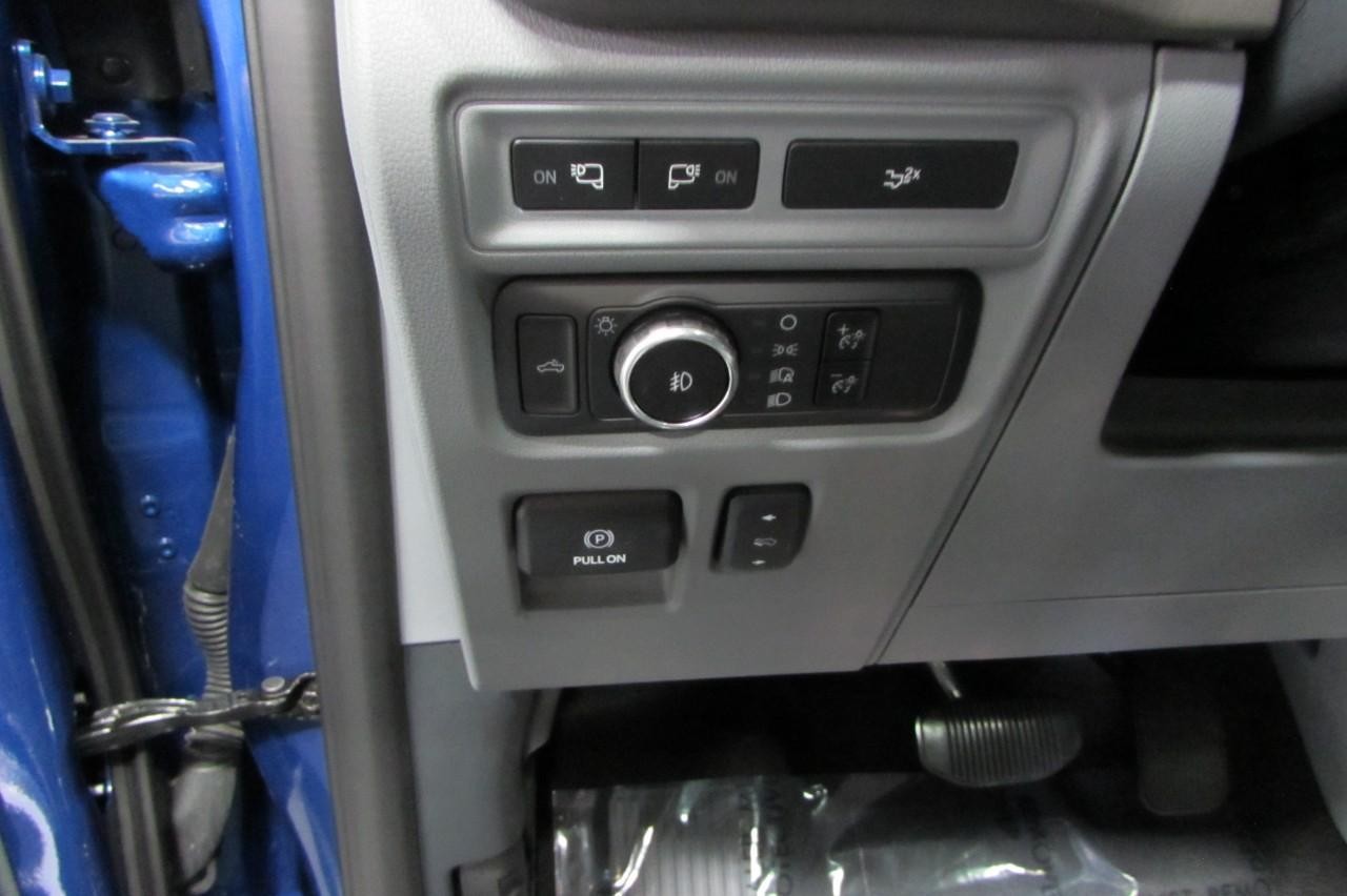 2024 Atlas Blue Metallic Ford F-150 XLT 4X4 Truck