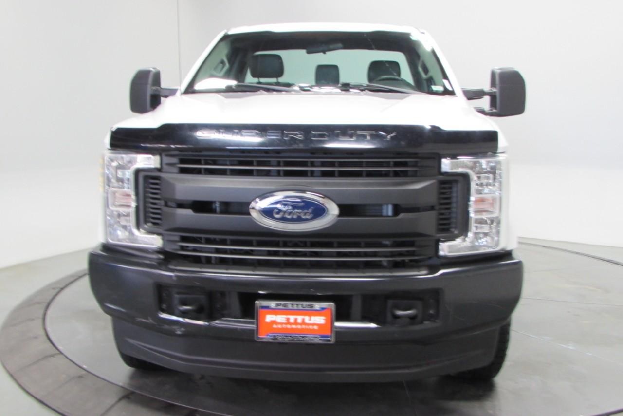 2017 Oxford White Ford Super Duty F-250 SRW XL 4X4 Truck