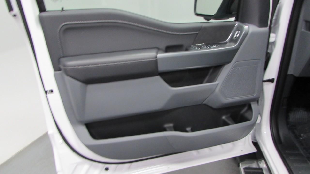 2024 Ox White Ford F-150 XLT 4X4 Truck