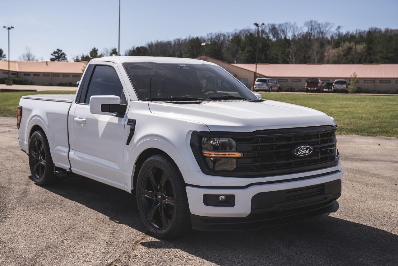 2024 Ox White Ford F-150 XL 4X4 Truck