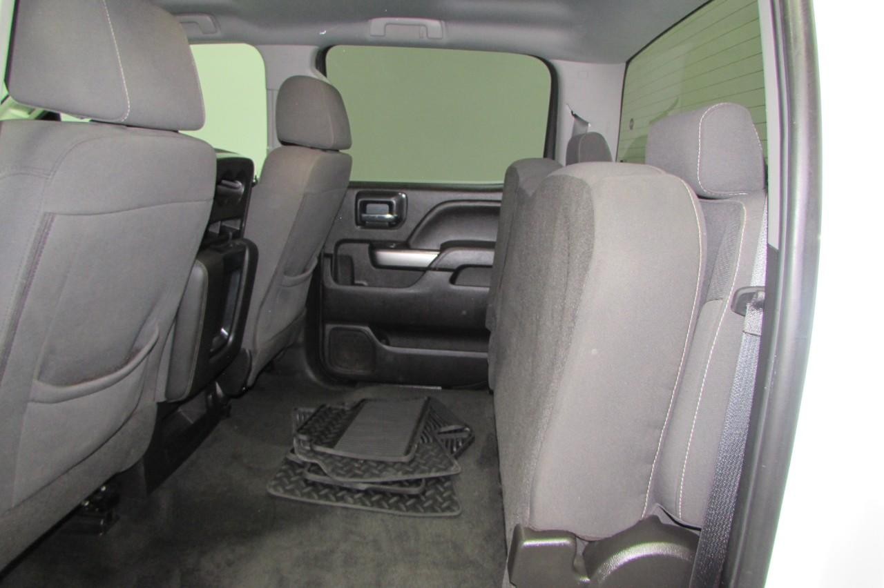 2018 Summit White Chevrolet Silverado 1500 LT LT1 4X4 Truck