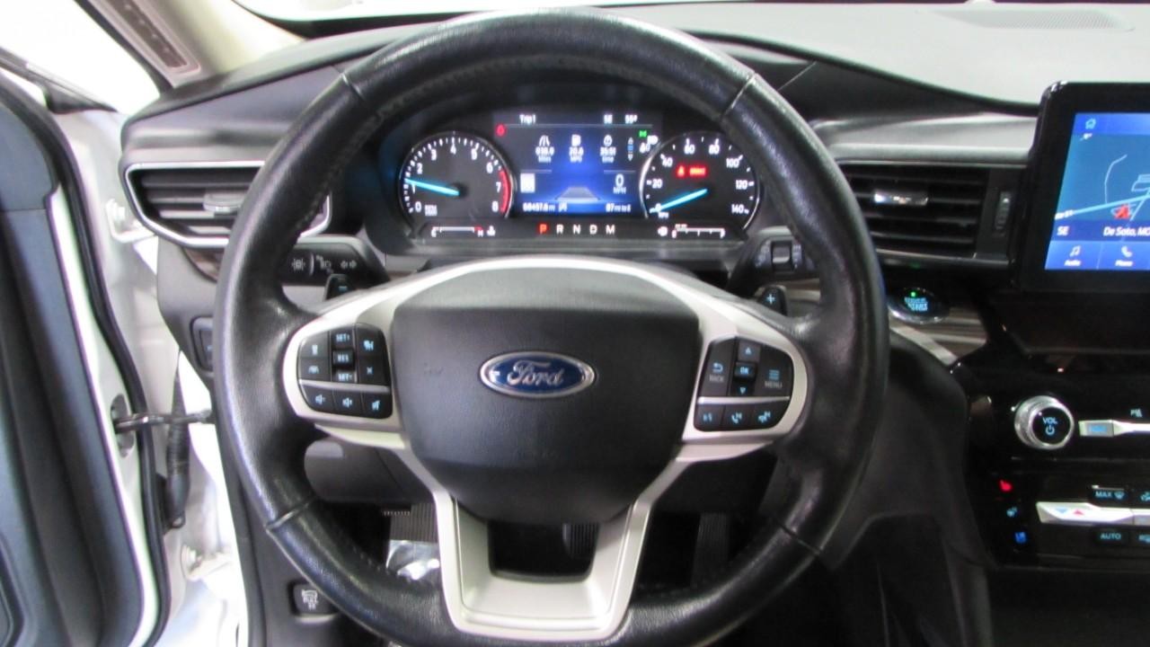 2021 Oxford White Ford Explorer Limited 4X4 SUV