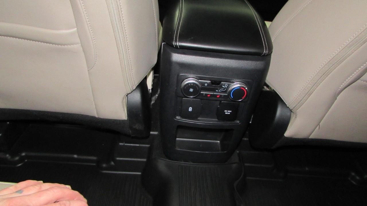 2021 Oxford White Ford Explorer Limited 4X4 SUV