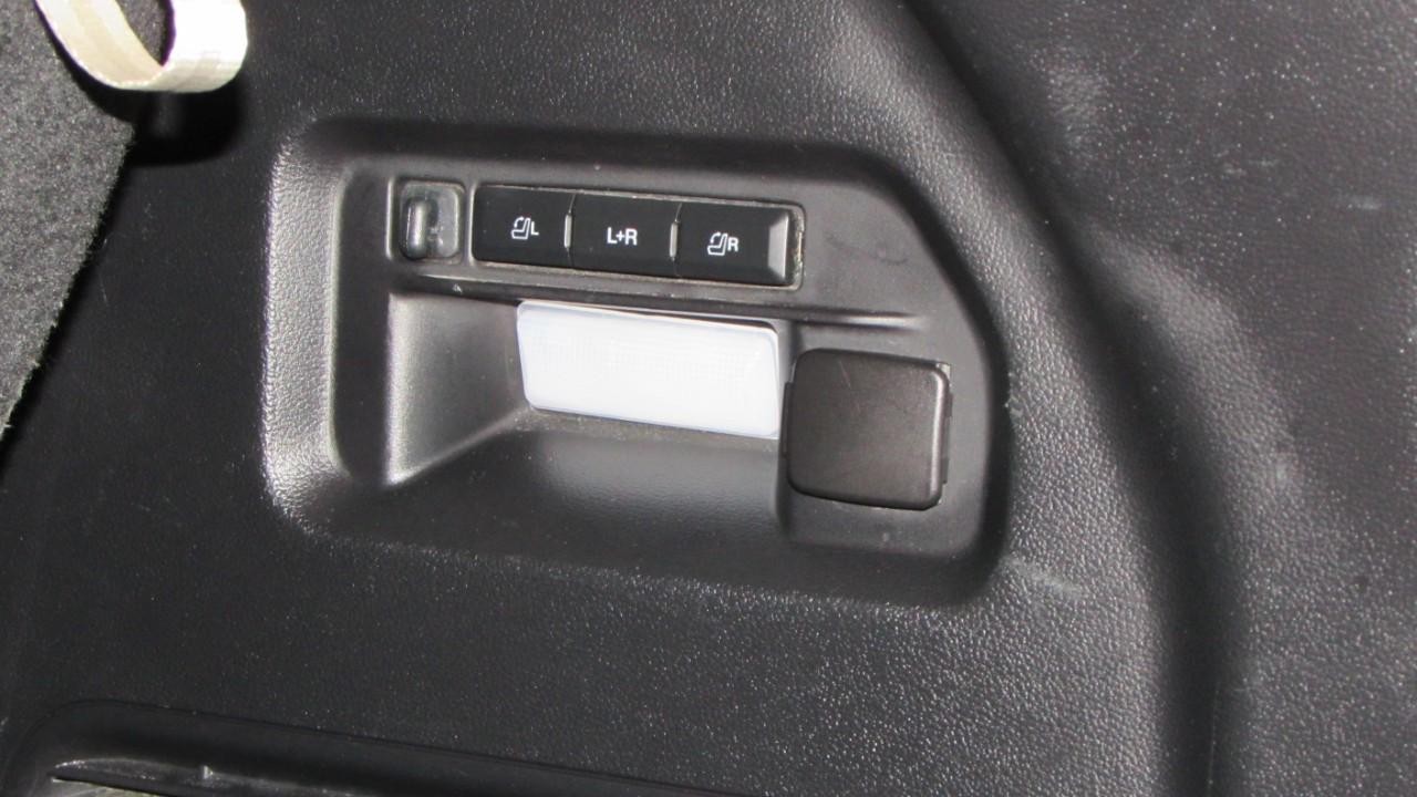 2021 Oxford White Ford Explorer Limited 4X4 SUV