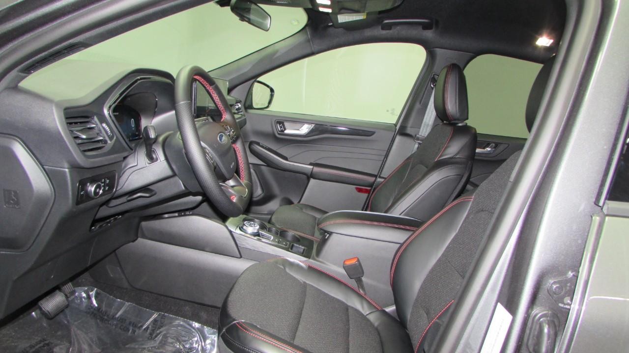 2025 Carb Gray Ford Escape ST-Line Select AWD SUV