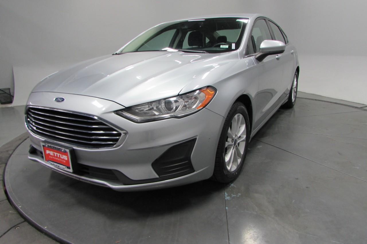 2020 Iconic Silver Metallic Ford Fusion SE FWD Sedan