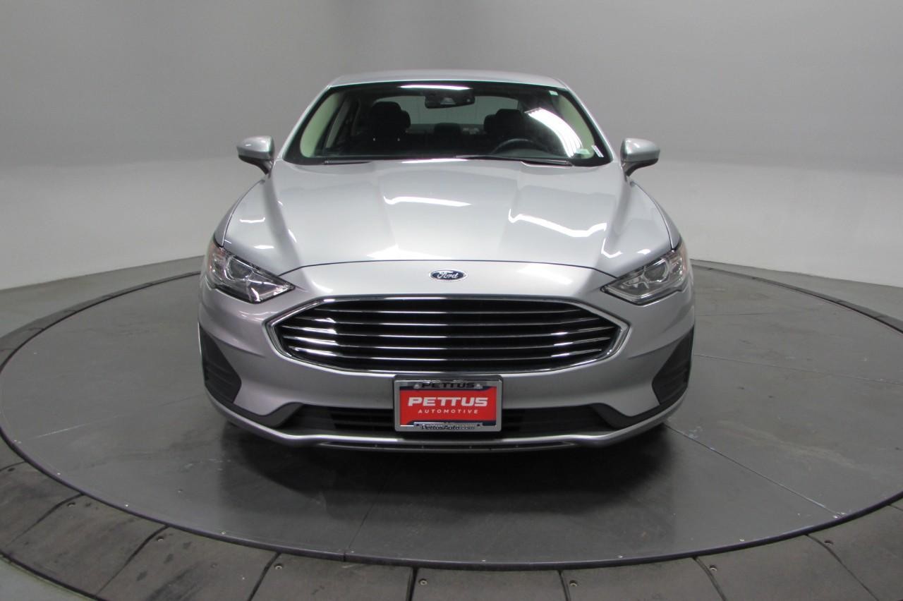 2020 Iconic Silver Metallic Ford Fusion SE FWD Sedan