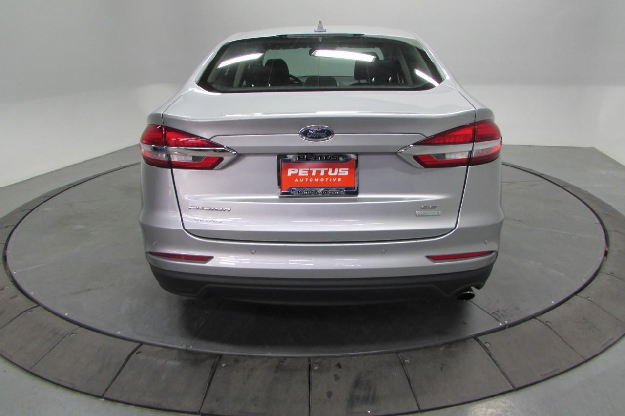 2020 Iconic Silver Metallic Ford Fusion SE FWD Sedan