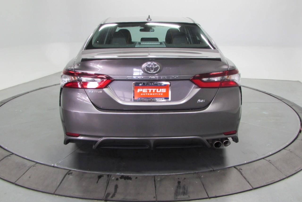 2022 Celestial Silver Metallic Toyota Camry SE FWD Sedan
