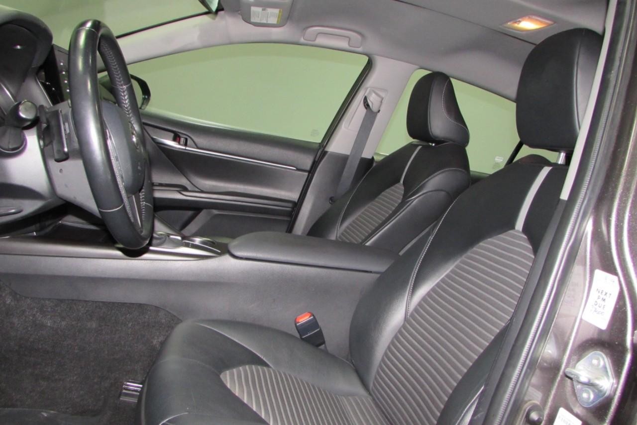 2022 Celestial Silver Metallic Toyota Camry SE FWD Sedan