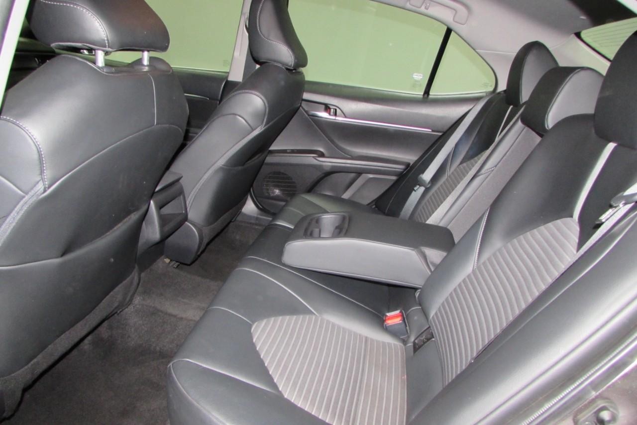 2022 Celestial Silver Metallic Toyota Camry SE FWD Sedan