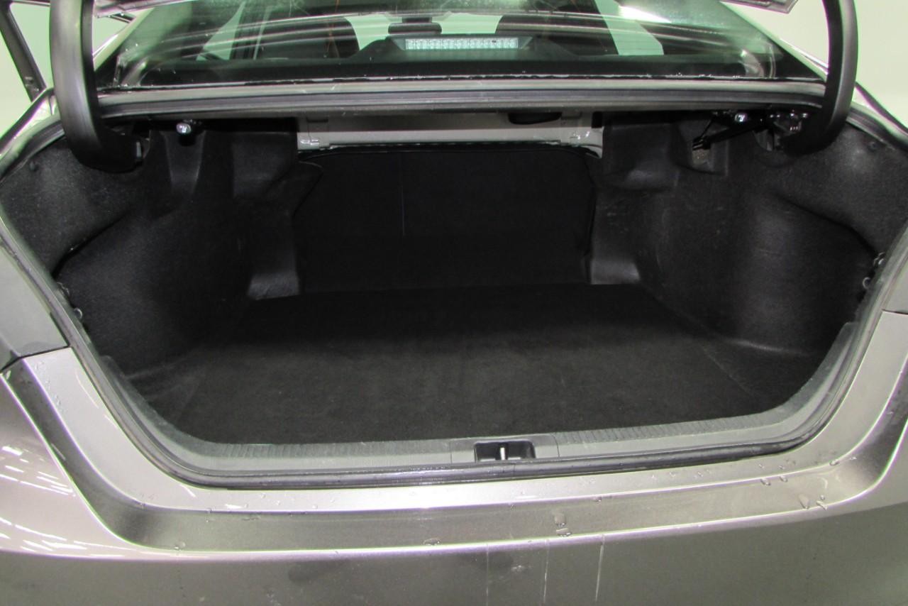 2022 Celestial Silver Metallic Toyota Camry SE FWD Sedan