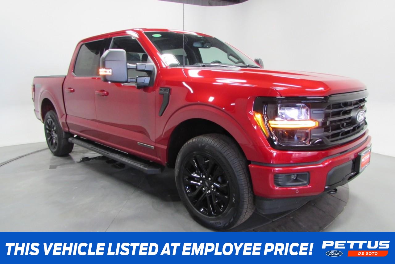 2025 Rapid Red Metallic Tinted Clearcoat Ford F-150 XLT Truck