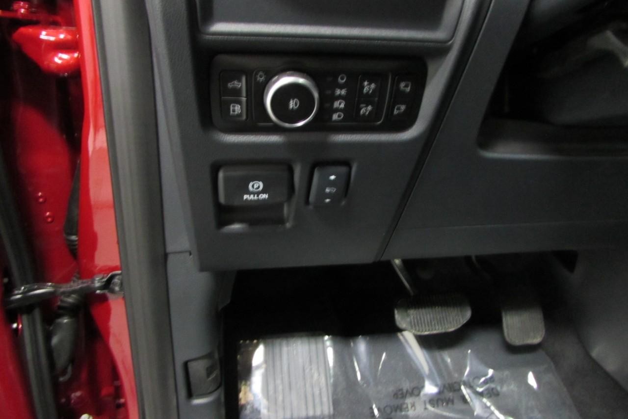 2025 Rapid Red Metallic Tinted Clearcoat Ford F-150 XLT 4X4 Truck