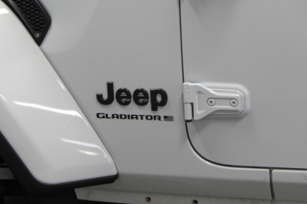 2023 Bright White Clearcoat Jeep Gladiator Sport 4X4 Truck