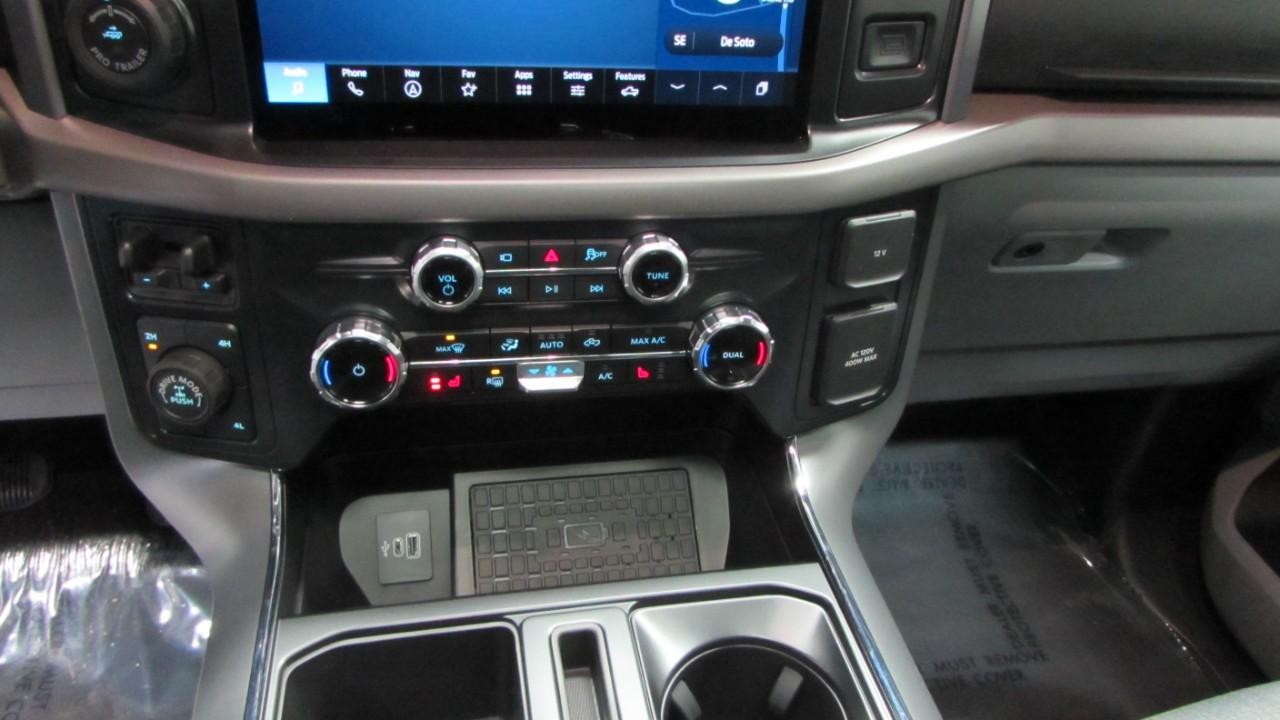 2025 Ox White Ford F-150 XLT 4X4 Truck