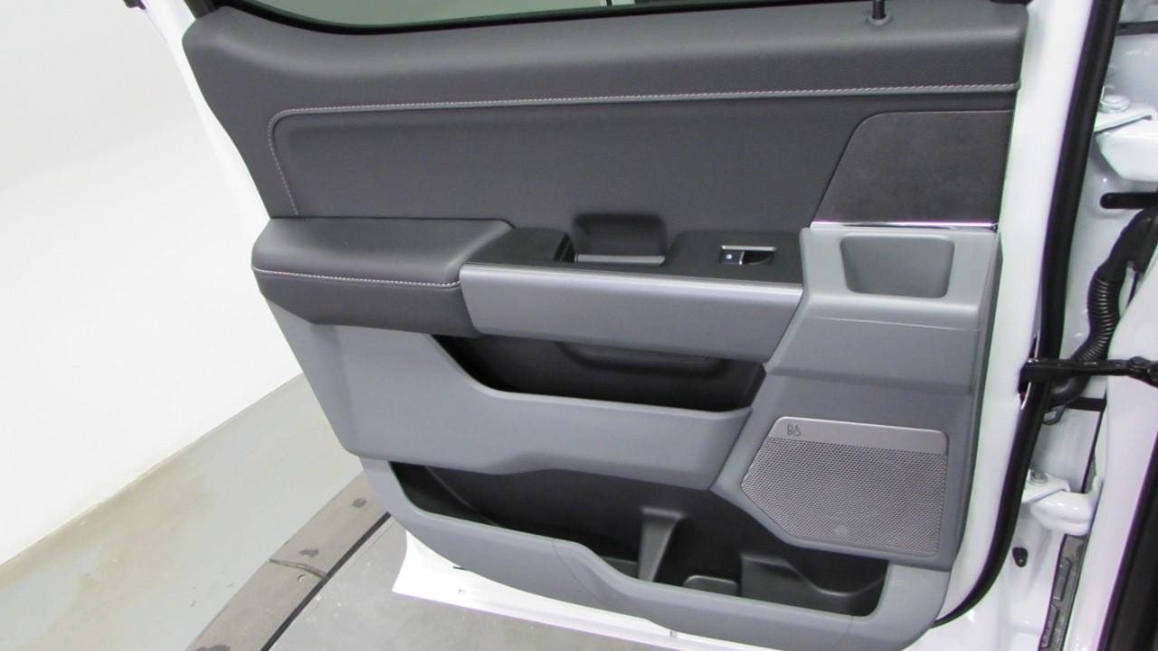 2025 Ox White Ford F-150 XLT 4X4 Truck