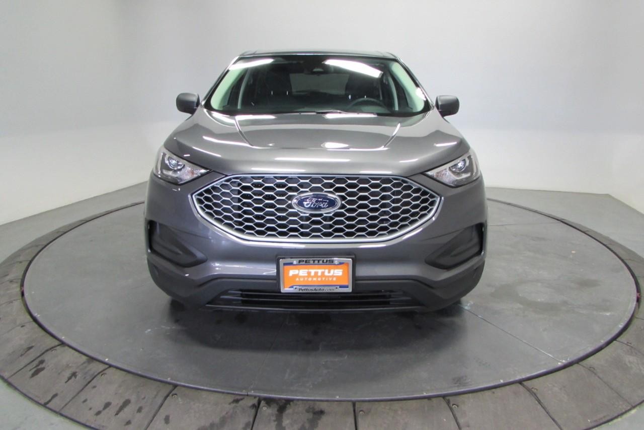 2024 Carbonized Gray Metallic Ford Edge SE AWD SUV
