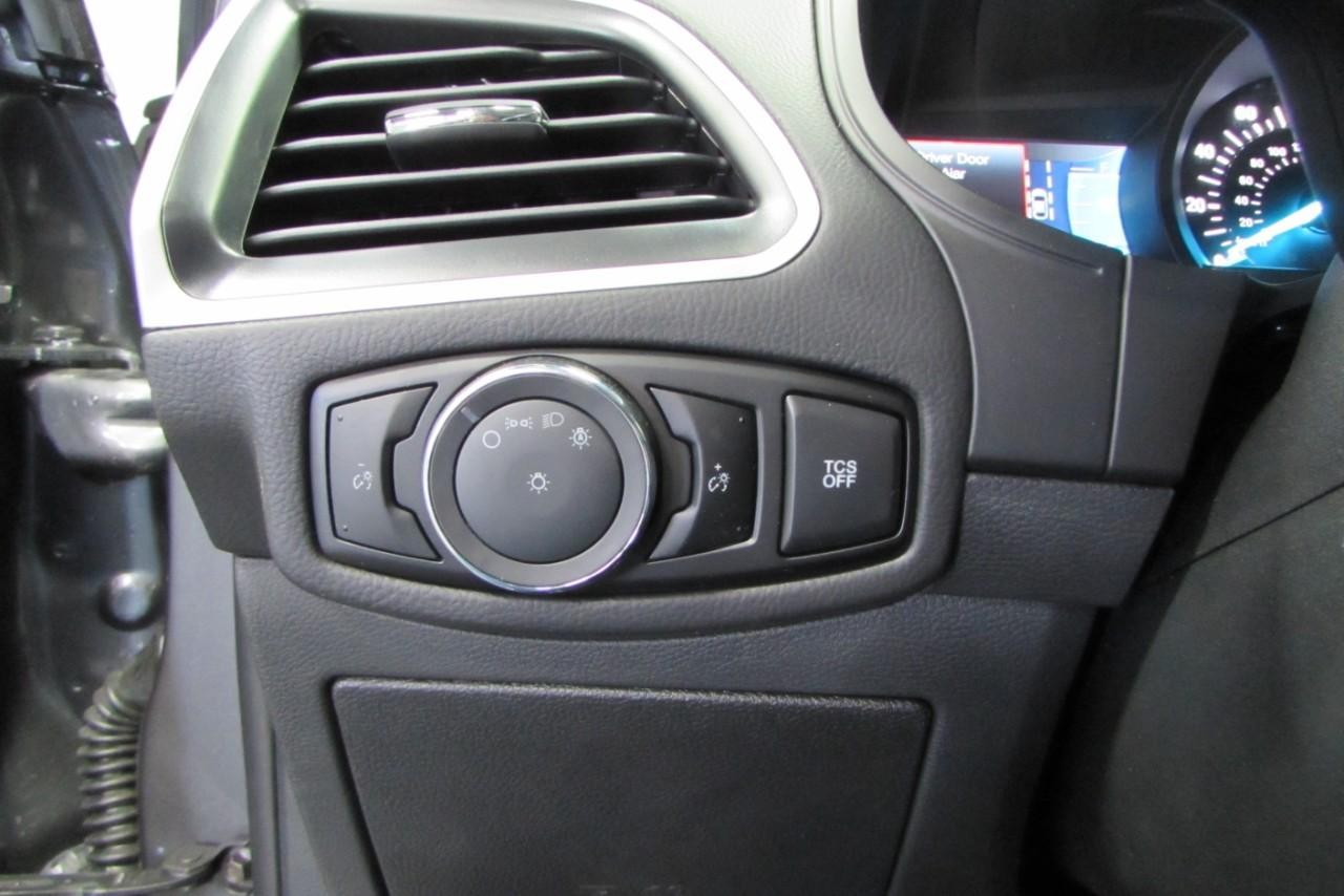 2024 Carbonized Gray Metallic Ford Edge SE AWD SUV