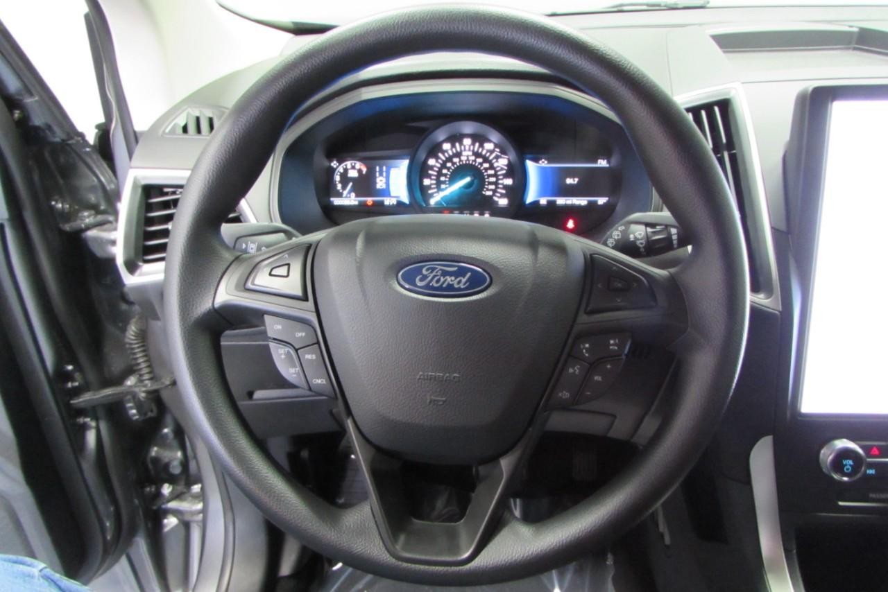 2024 Carbonized Gray Metallic Ford Edge SE AWD SUV