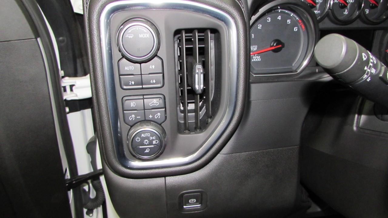 2021 Iridescent Pearl Tricoat Chevrolet Silverado 1500 LTZ 4X4 Truck