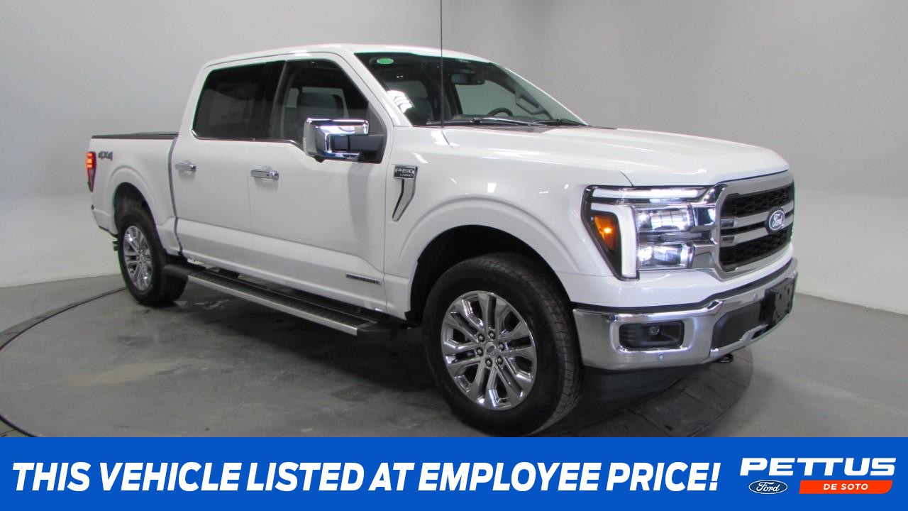 2025 Star White Metallic Tri-Coat Ford F-150 LARIAT Truck