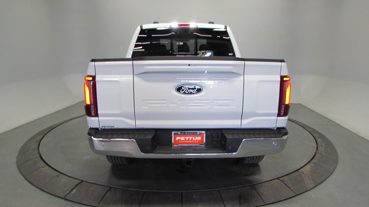 2025 Star White Metallic Tri-Coat Ford F-150 LARIAT 4X4 Truck