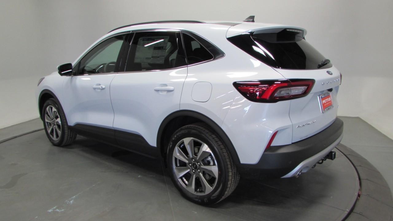 2025 Space Silver Metallic Ford Escape Platinum AWD SUV