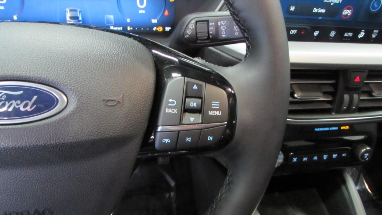 2025 Space Silver Metallic Ford Escape Platinum AWD SUV