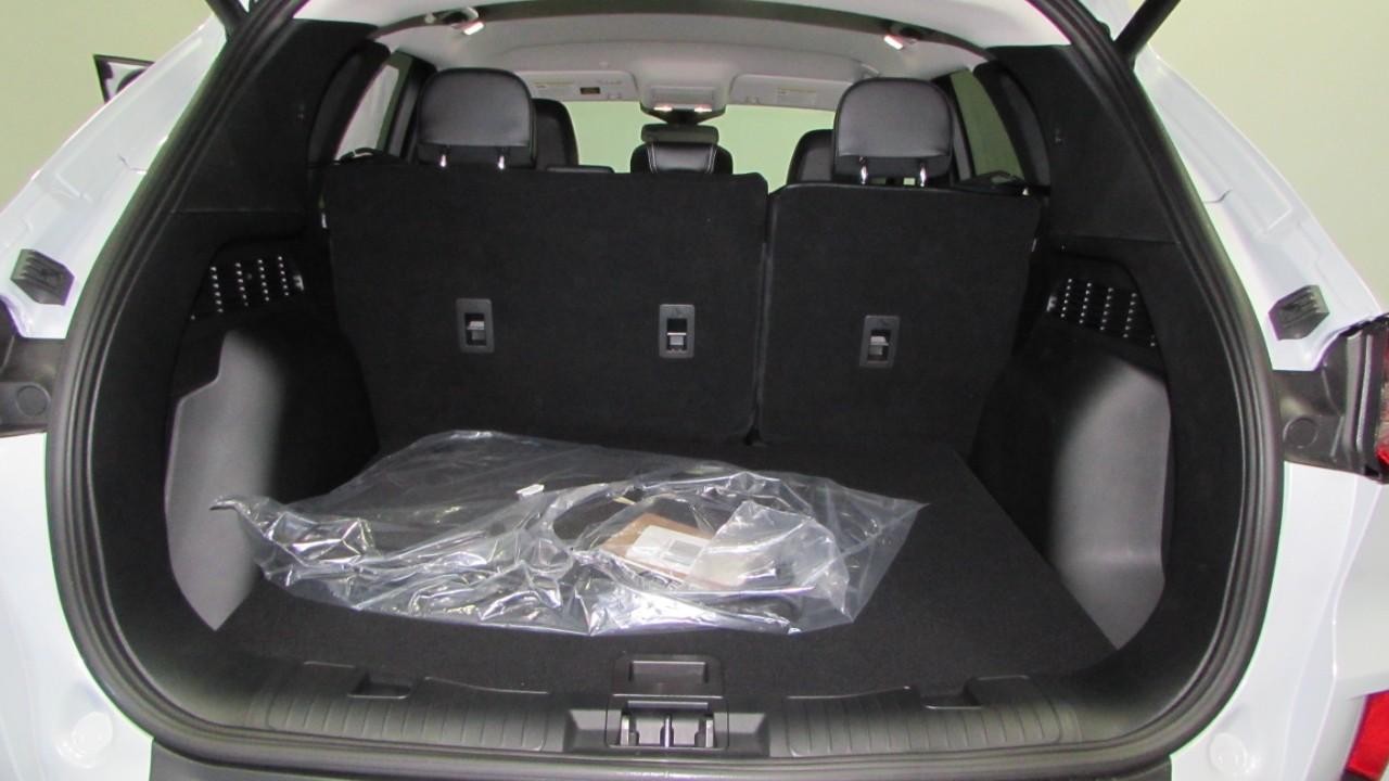 2025 Space Silver Metallic Ford Escape Platinum AWD SUV
