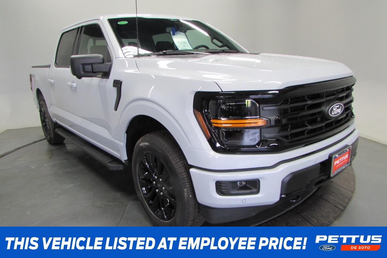 2025 Space White Metallic Ford F-150 XLT Truck