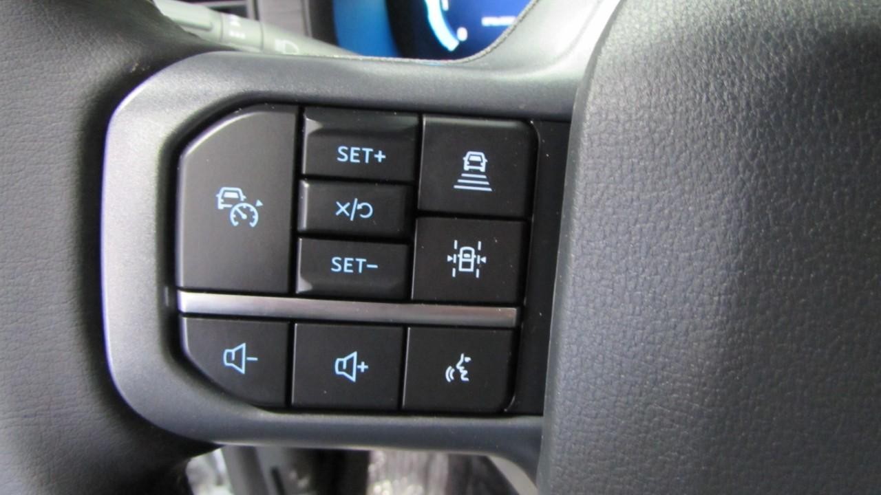 2025 Space White Metallic Ford F-150 XLT 4X4 Truck