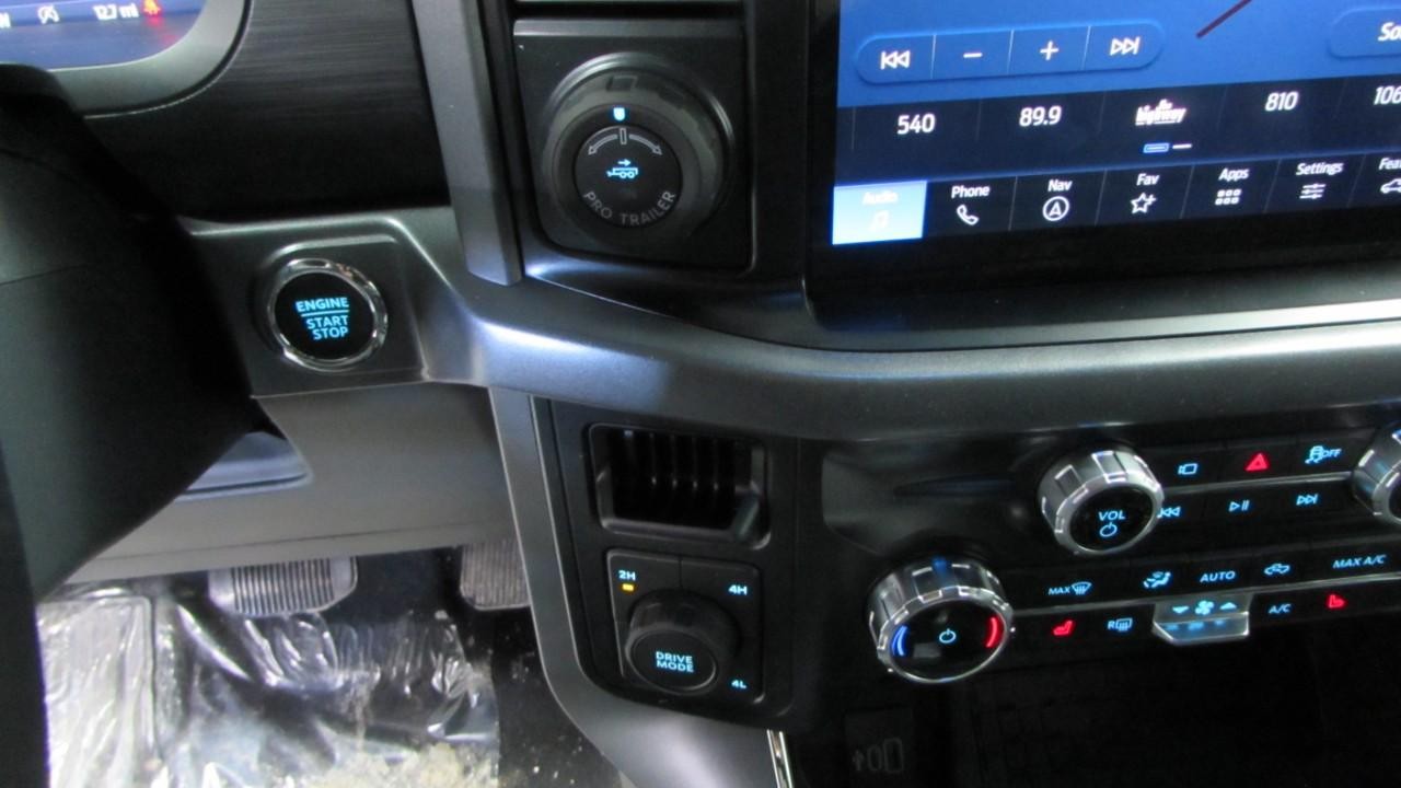 2025 Space White Metallic Ford F-150 XLT 4X4 Truck