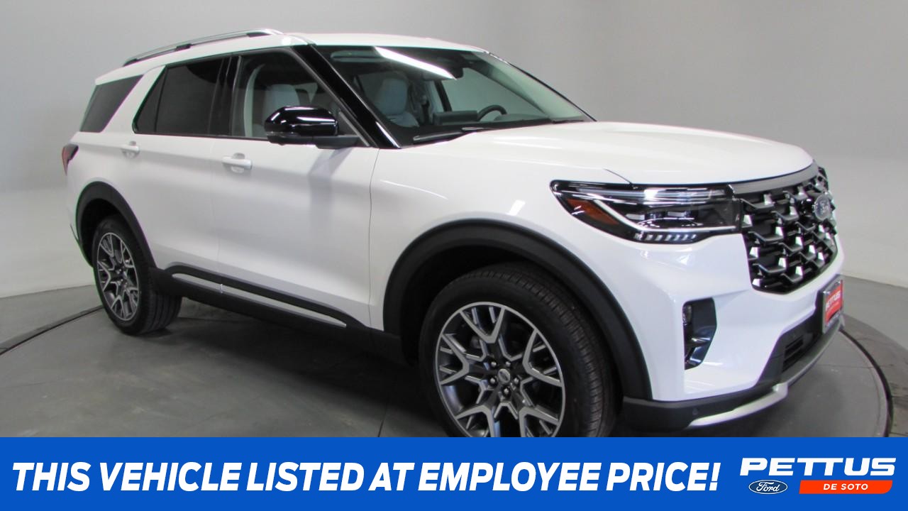 2025 Star White Metallic Tri-Coat Ford Explorer Platinum 4X4 SUV