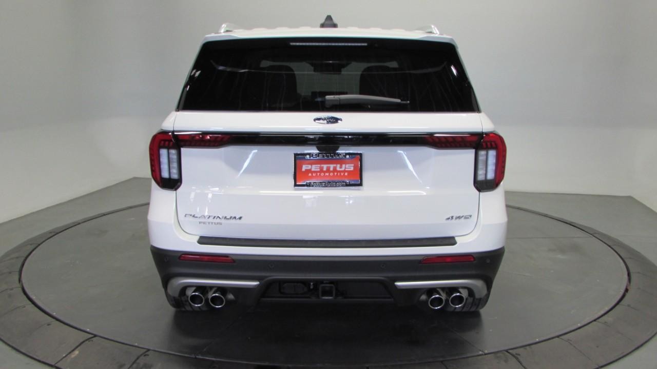 2025 Star White Metallic Tri-Coat Ford Explorer Platinum 4X4 SUV